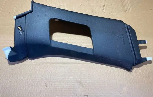 Volvo XC90 (B) pillar trim (top) 31377582
