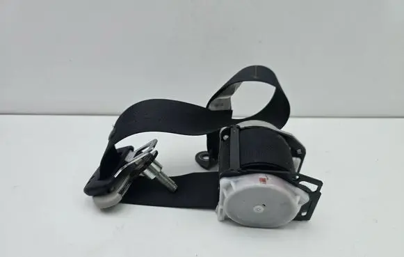 Toyota Prius+ (ZVW40) Rear seatbelt TKAB4EF928 0540065