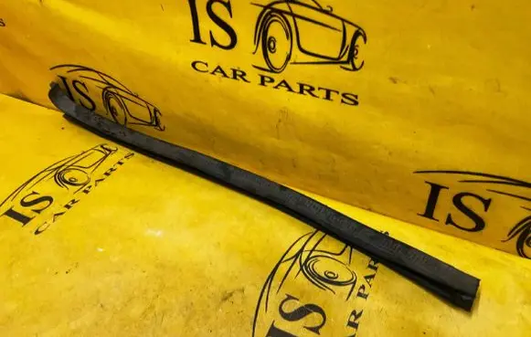 Ford Explorer VI Rubber seal rear door 