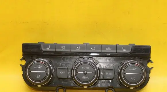 Volkswagen Golf VII Climate control unit