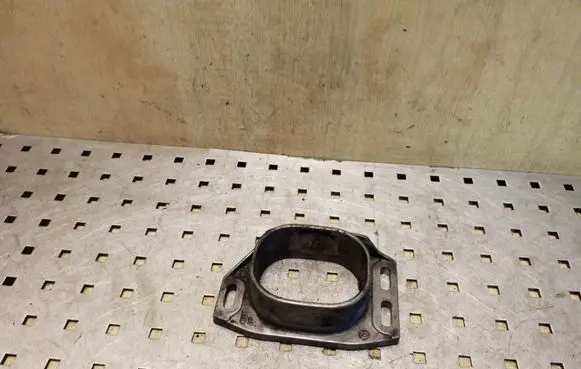 Audi A4 S4 B6 8E 8H Engine mounting bracket