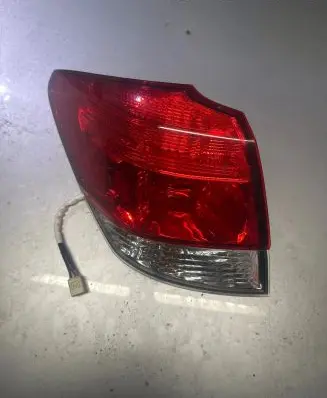 Subaru Outback Rear/tail lights 22020067