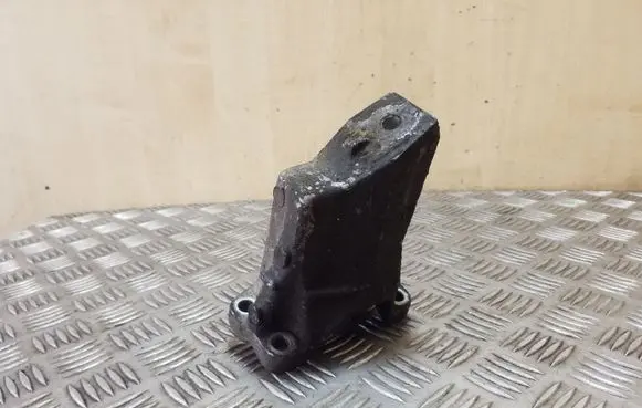 Audi A6 S6 C4 4A Gearbox mounting bracket 4A0399113E