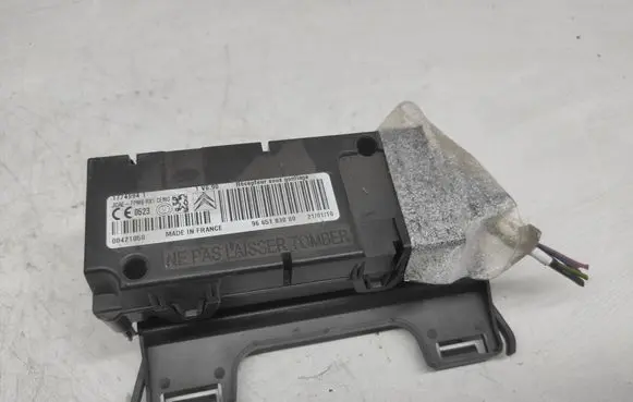 Peugeot 3008 I Bluetooth control unit module 9665183080