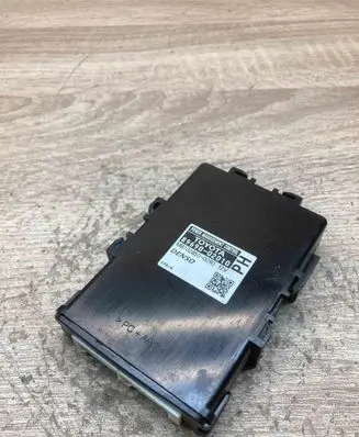 Toyota Auris 150 Comfort/convenience module 8969002010 MB1028500090 POWERMANAGEMENT