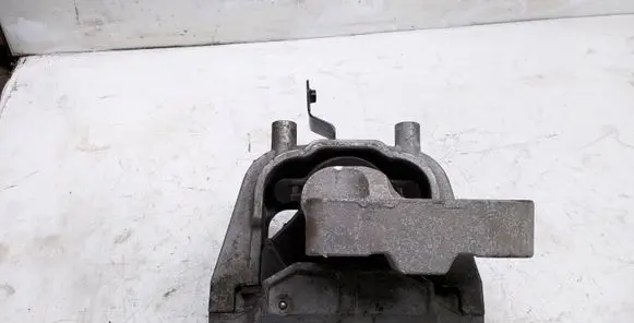 Volkswagen Caddy Engine mount bracket 1K0199262CN