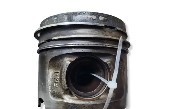 BMW 1 E81 E87 Piston N47D20C