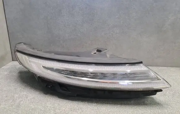 Hyundai Kona I Front fog light 92208 92208M50