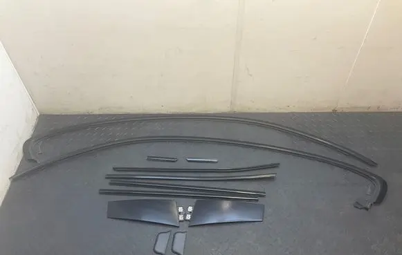 BMW 6 F06 Gran coupe Front door trim (molding) SHADOWLINE