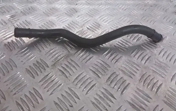 Ford Mondeo Mk III Engine coolant pipe/hose 2S713B081