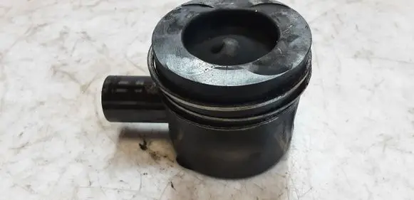 Mercedes-Benz GLK (X204) Piston 8349F 13R4