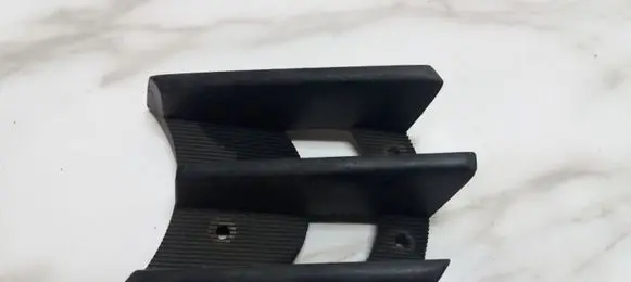 Mitsubishi Pajero Sport I Front fog light trim/grill MR478680