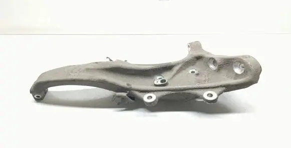 BMW 5 GT F07 Front wheel hub spindle knuckle
