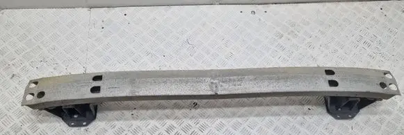 Toyota Avensis T250 Rear bumper cross member
