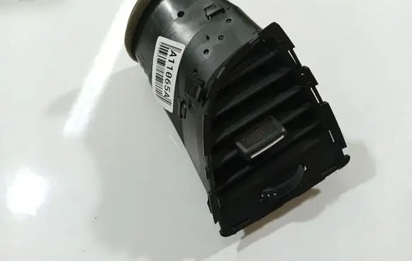 Opel Astra J Dash center air vent grill 522040591