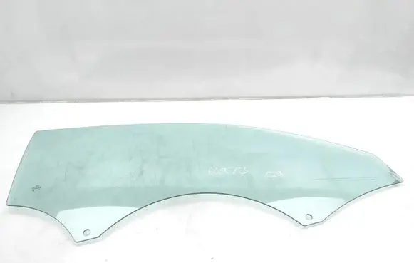 Audi A1 Front door window/glass (coupe) 