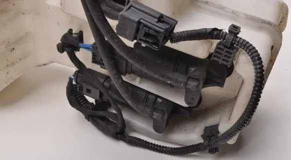 Volvo S60 Windshield washer fluid reservoir/tank 30747576