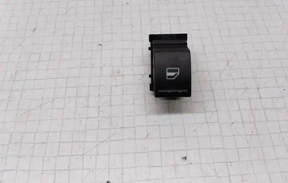 Volkswagen Golf V Electric window control switch 1F0959855