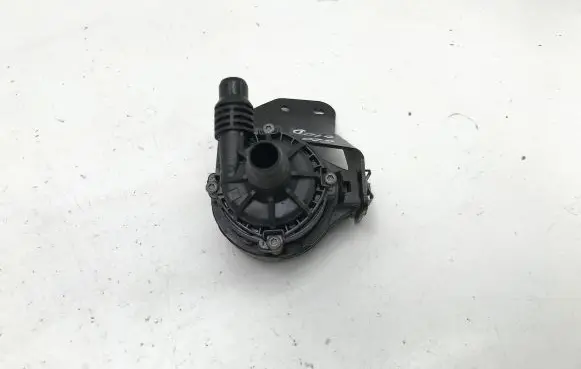 BMW 3 G20 G21 Electric auxiliary coolant/water pump 8840756