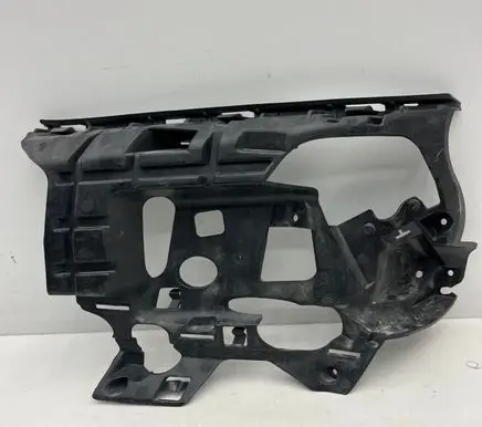 Volvo V60 Front bumper mounting bracket 31323840