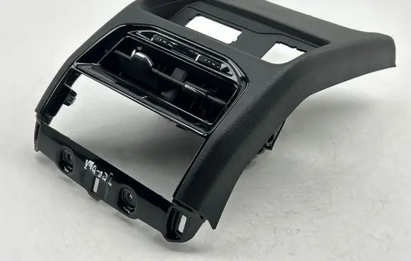 Jeep Grand Cherokee WL Rear air vent grill 6PT14TRMAA 60133C
