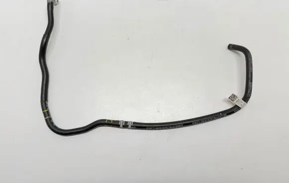 Audi A3 S3 8V Fuel line pipe 06K133986AF 06K986AF