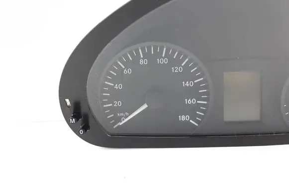 Mercedes-Benz Sprinter W906 Speedometer (instrument cluster) A9069006902 A9069012901 A9069026301