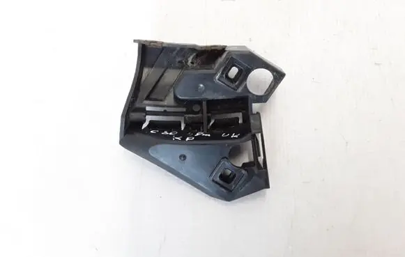 Volvo C30 Front bumper mounting bracket 30655935