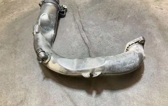 Nissan NV200 Intercooler hose/pipe 8200645723