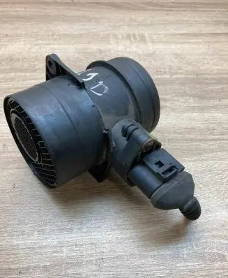 Volkswagen Sharan Mass air flow meter 0281002461 074906461B