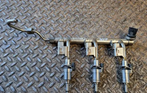 Fuel injectors set