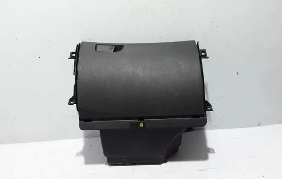 Renault Megane IV Glove box 685008563R
