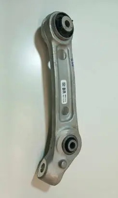 BMW M5 F90 Front control arm 6861174