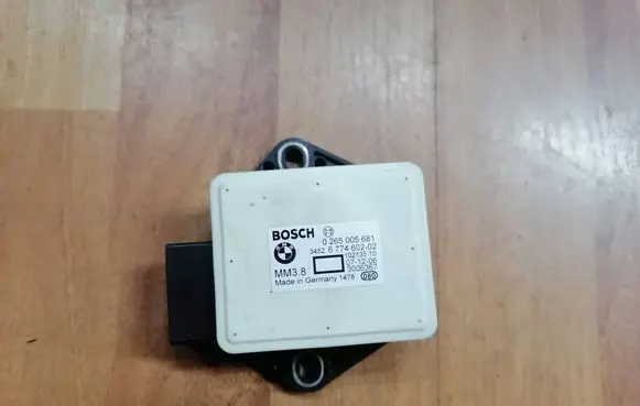 BMW 5 E60 E61 ESP acceleration yaw rate sensor 34526774602 0265005681 34526782370