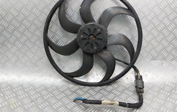Volvo XC40 Electric radiator cooling fan 5239569