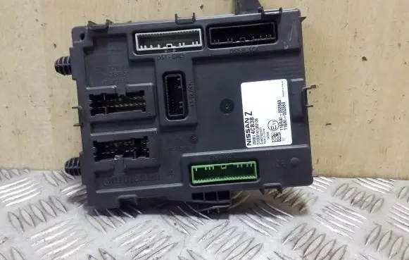 Nissan X-Trail T32 Comfort/convenience module 284B14CB3B A2C32559700