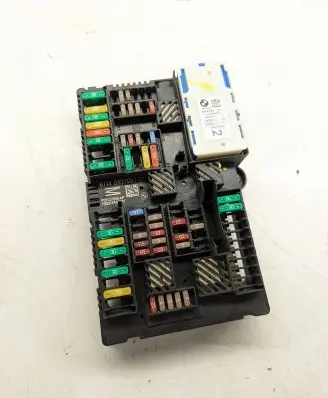 BMW 5 G30 G31 Fuse module 6837091 6992957