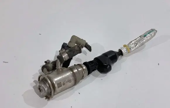 BMW 5 G30 G31 G38 Fuel injectors set 8580209