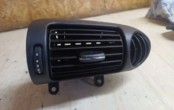 Mercedes-Benz C W203 Dashboard side air vent grill/cover trim 2038300254