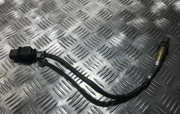 BMW 5 E60 E61 Lambda probe sensor 0281004019 7791592-01