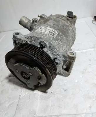 Skoda Fabia Mk3 (NJ) Air conditioning (A/C) compressor (pump) 5Q0820803G 14693810563