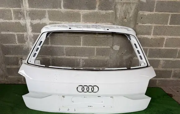 Audi Q2 - Tailgate/trunk/boot lid