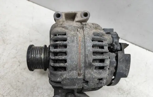 Mercedes-Benz Sprinter W906 Generator/alternator A0141542702 0124425077