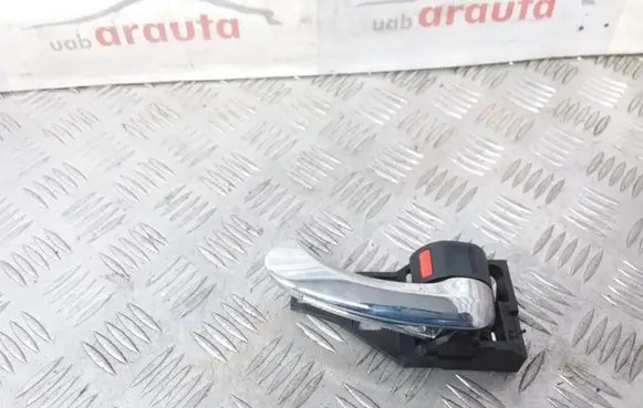 Toyota RAV 4 (XA30) Rear door interior handle