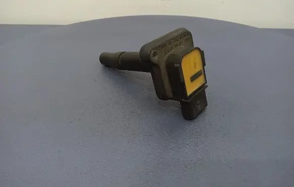 Audi A6 Allroad C5 High voltage ignition coil 06B905115