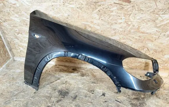BMW X5 E70 Fender