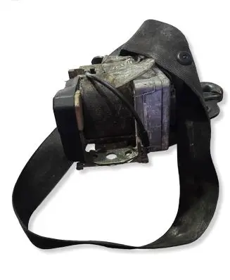 Volkswagen Golf IV Front seatbelt 1H0857737