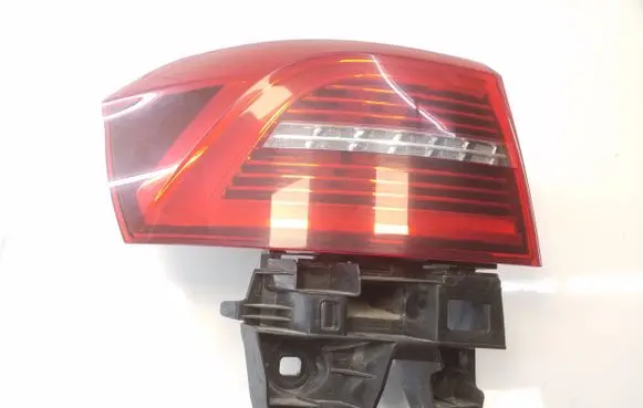 Volkswagen PASSAT B8 Rear/tail lights 3G9945207J