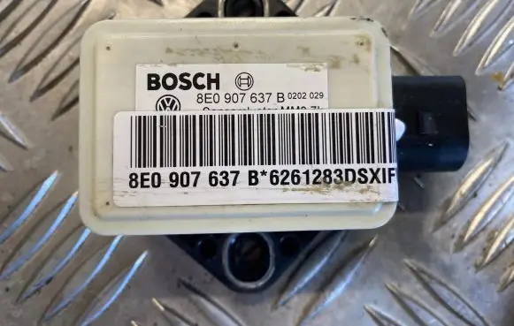 Audi A6 S6 C6 4F ESP acceleration yaw rate sensor 8E0907637B 6261283CXW