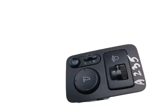 Honda CR-V Wing mirror switch MR33212